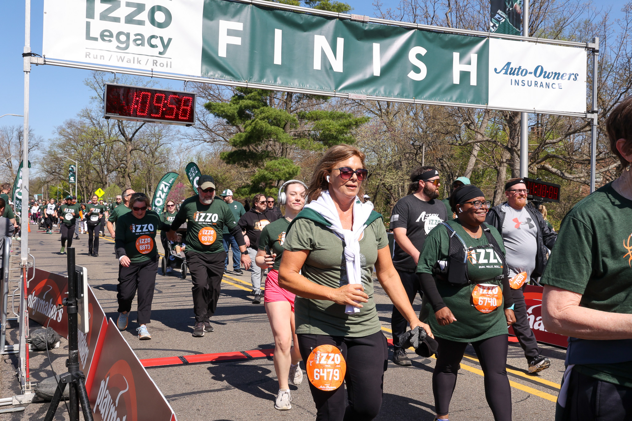 Walking For Just 5 Minutes Does This Cool Thing to Your Brain, Per New Science